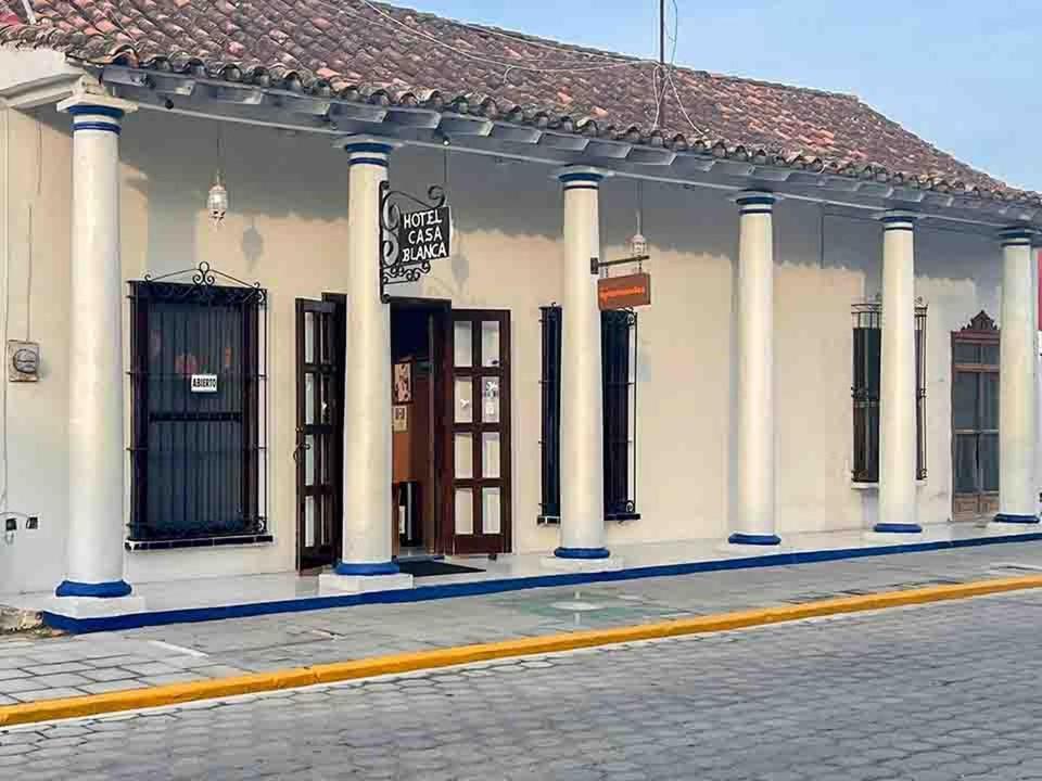 Hotel Casa Blanca Тлакотальпан Экстерьер фото