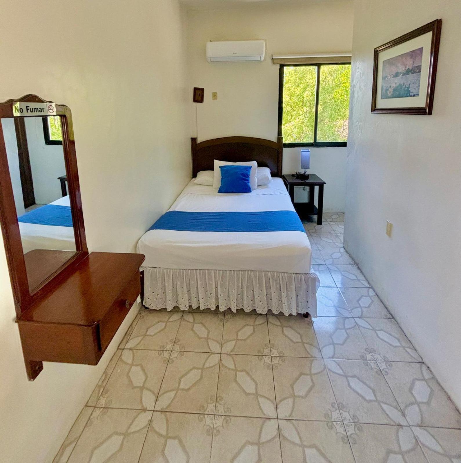 Hotel Casa Blanca Тлакотальпан Экстерьер фото